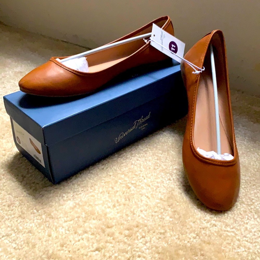 Light brown Universal Thread Everly flats size 11